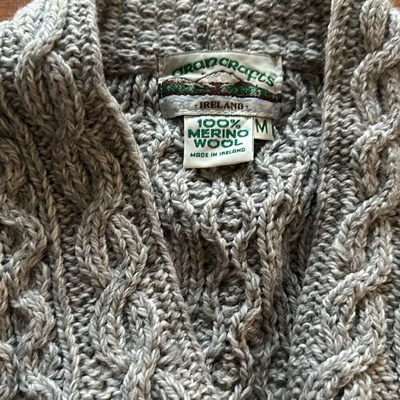 Aran Crafts | Merino Wool Long Boyfriend Button Front Cardigan in Soft Grey | M - Picture 2 of 5